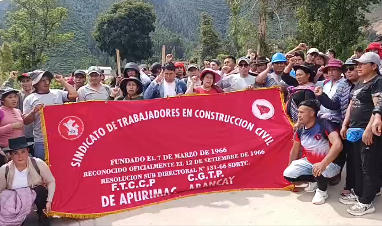 VIOLENTO ENFRENTAMIENTO ENTRE GREMIOS DE CONSTRUCCIÓN CIVIL EN OBRA DEL HOSPITAL DE CHINCHEROS   